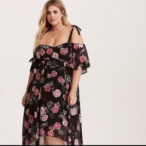 Torrid size 1 (14/16) high low dress. Black with pink and grey flowers